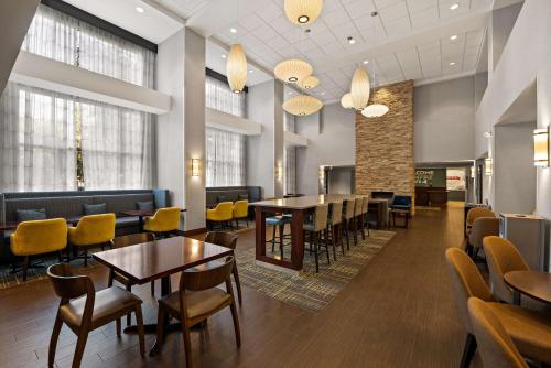 Hampton Inn By Hilton Poughkeepsie