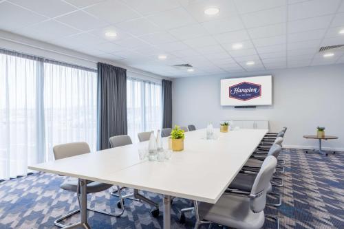 Hampton By Hilton Humberside Airport