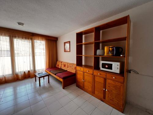 1 bunk bed, 1 sofa bed