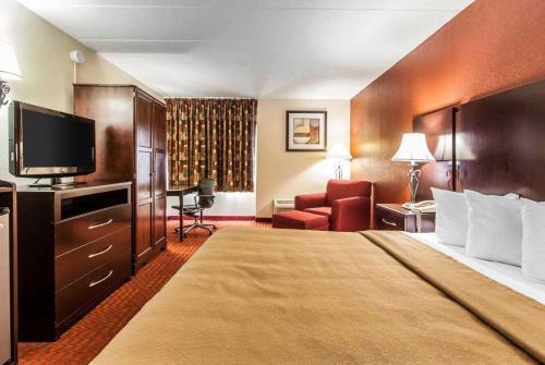 Quality Inn Marietta Ohio - image 5
