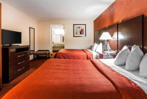 Quality Inn Marietta Ohio - main image