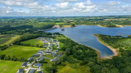 Hawthorne Lodge, 15 Roadford Lake Lodges, Lifton