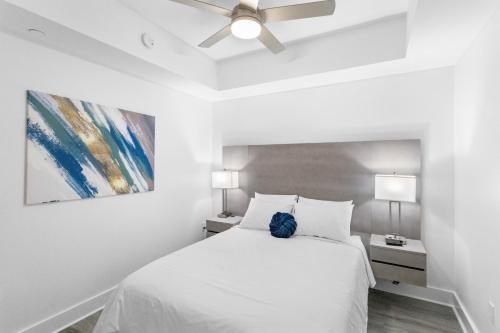 494300690 Ocean Club Treasure Island Hotel