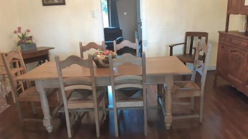 Gite Du bac in 孔布蘭歐蓬