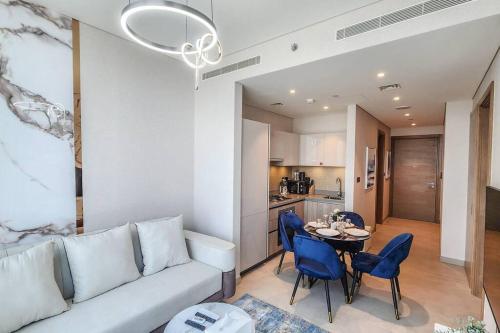 STAY BY LATINEM Luxury 1BR Holiday Home W1006 near Burj Khalifa, Dubaj (fotografie 2)