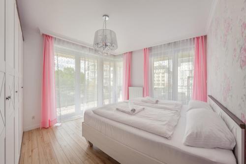 One-Bedroom Apartment - ul. Elizy Orzeszkowej 6/14 image 8