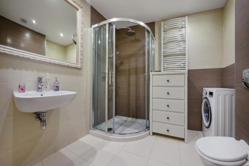 One-Bedroom Apartment - ul. Elizy Orzeszkowej 6/14 image 4