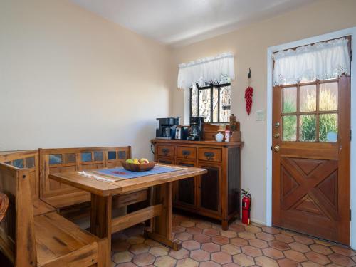 Rio Vista Casita in Santa Fe, USA