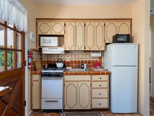 Rio Vista Casita in Santa Fe, USA