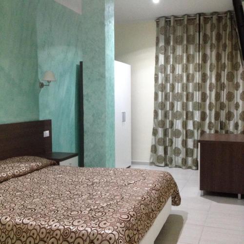 Tiburtina Hotel Holiday, Рим (фото 5)