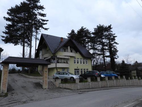 . Lovačka priča Motel&Restoran