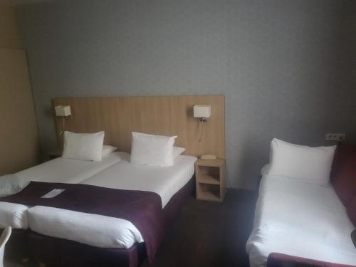 Hôtel Kyriad and Spa Reims centre - image 9