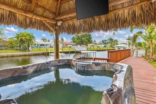 Ocean House in Dania Beach, USA