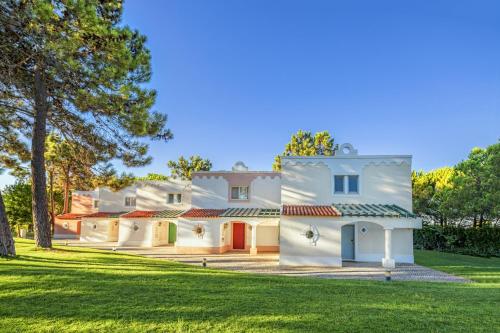 Exterior view, Vilar do Golf in Almancil