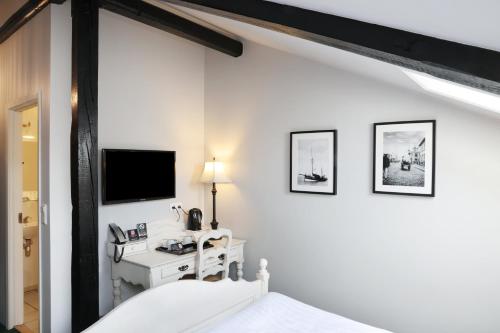 Fosshotel Baron - image 2