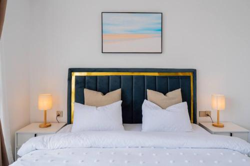 Zen 3BR Suite near Airport SGR w Pool Gym Restaurant