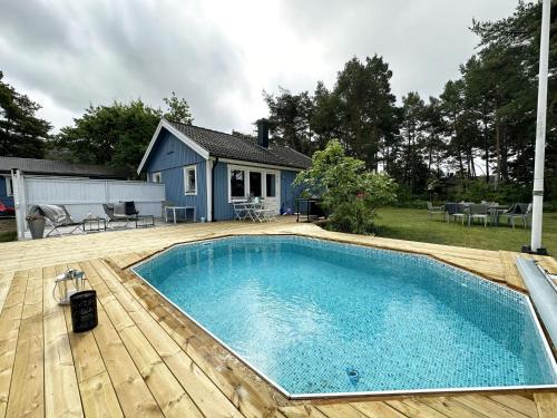 Fresh Pool House in Brisund near Visby