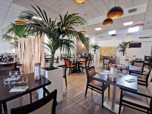 مطعم, Hotel de La Poste in لا كافاليري