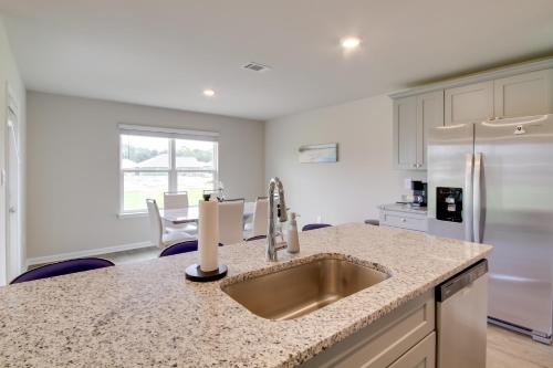 Lovely Long Beach Retreat with Covered Patio! in Long Beach, USA