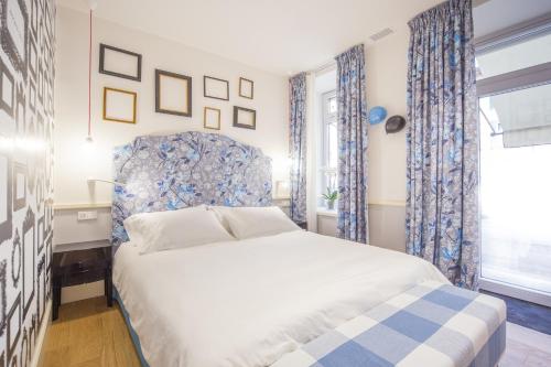 Superior Double or Twin Room image 6