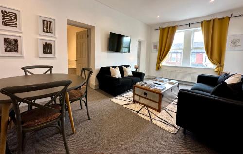 Stylish 3Bed apartment with FREE PARKING - Wallsend