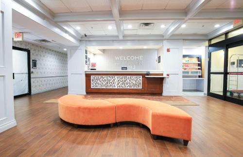 . Hampton Inn Bordentown