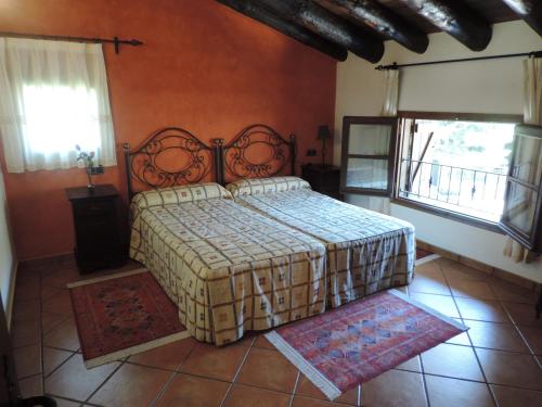 3 bedrooms, 5 beds