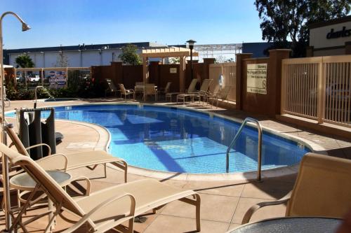 Hampton Inn & Suites Seal Beach