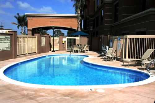 Hampton Inn & Suites Seal Beach