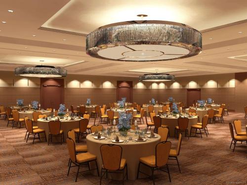 DoubleTree by Hilton Chicago - Arlington Heights in Arlington Heights, USA