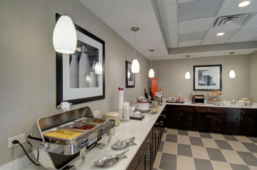 Hampton Inn & Suites Springfield Downtown in Springfield, USA