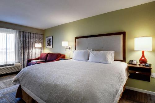 King Room with Sofa Bed - Non-Smoking
