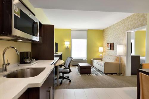 Home2 Suites by Hilton Cartersville, GA