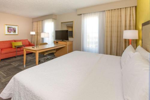 Hampton Inn - Palatka - image 3