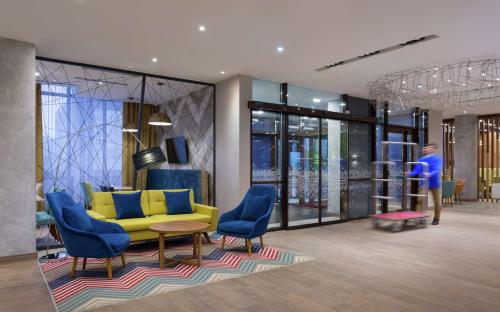 Hampton By Hilton Astana Triumphal Arch photo 4