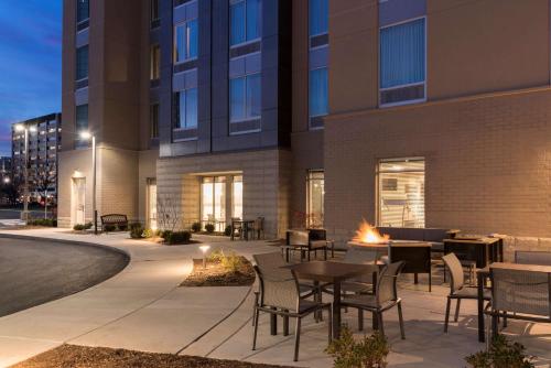 Hampton Inn & Suites Indianapolis-Keystone, IN