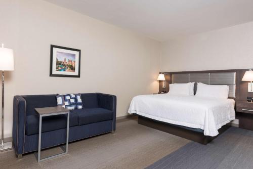 Hampton Inn & Suites Indianapolis-Keystone, IN
