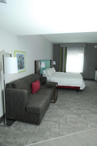 Hampton Inn By Hilton & Suites Burlington