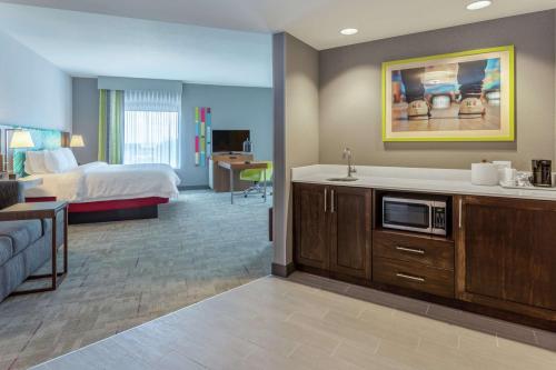 Hampton Inn By Hilton & Suites Burlington