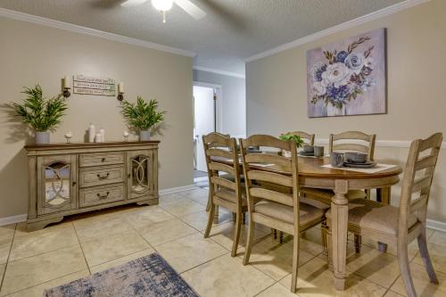 Spacious Little Rock Home with Patio - 9 Mi to Dtwn! in Little Rock, USA