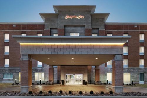 Hampton Inn Champaign Southwest - image 4