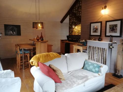  Le Gite Du Breux Face Semois Chassepierre au 2 ème étage in Chassepierre