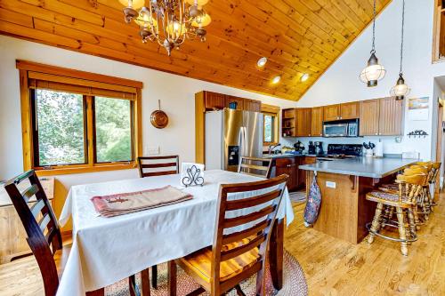 Fence Lake Getaway in Minocqua, USA