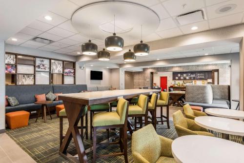 Hampton Inn Batesville Ar - image 13