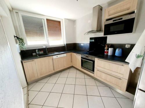 Cocina, Appartement avec 3 chambres 80m2 plein sud in Marignane