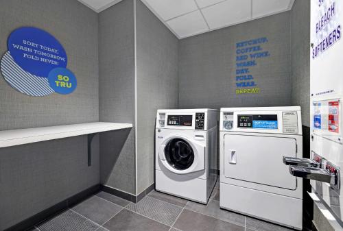 Tru By Hilton Tukwila Seattle Airport Wa - image 3