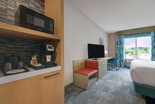 Hilton Garden Inn Manassas - image 2