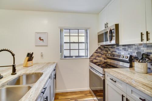 Welcoming Sebring Villa with Screened Porch! in Sebring, USA