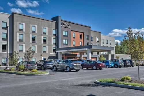 Hampton Inn & Suites Keene in Keene, USA