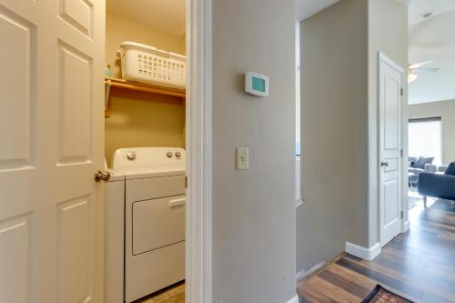 Accommodating Anchorage Abode Less Than 1 Mi to Jewel Lake - image 10